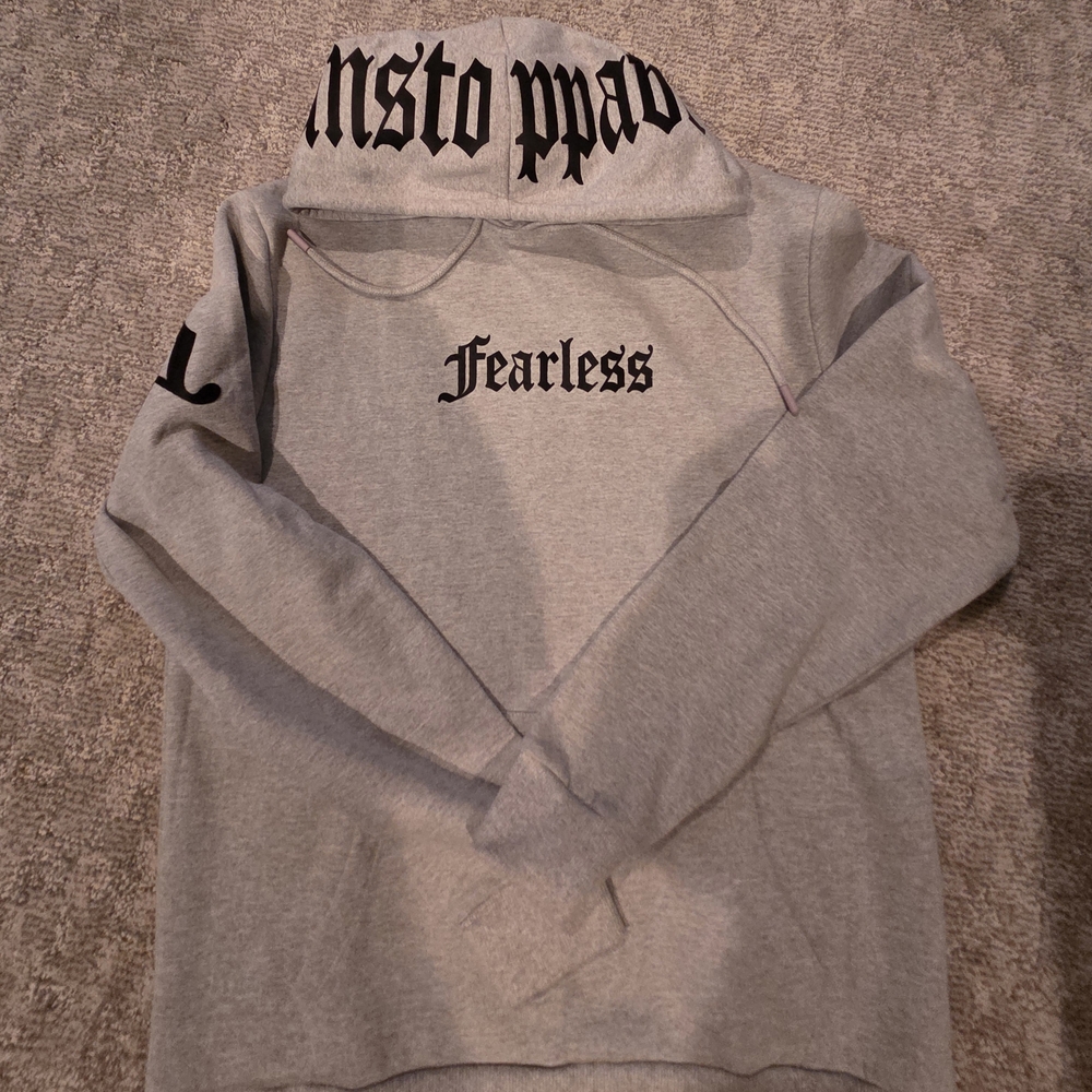Seven Souls Gray Fearless Hoodie Size Medium